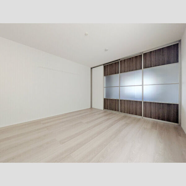 マーリエ　(1) リビング