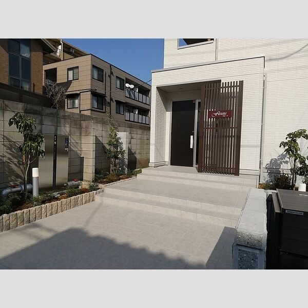 fleuve202号室 エントランス