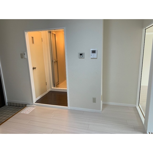 第一登美ビル 内観