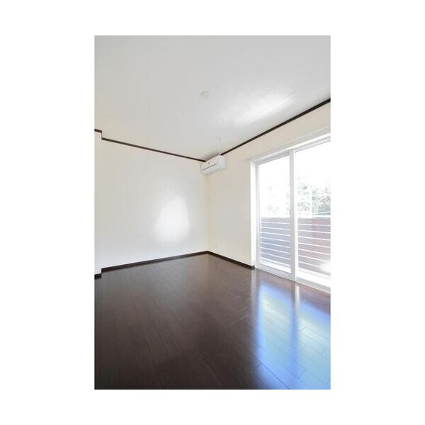 和の輪104号室 リビング