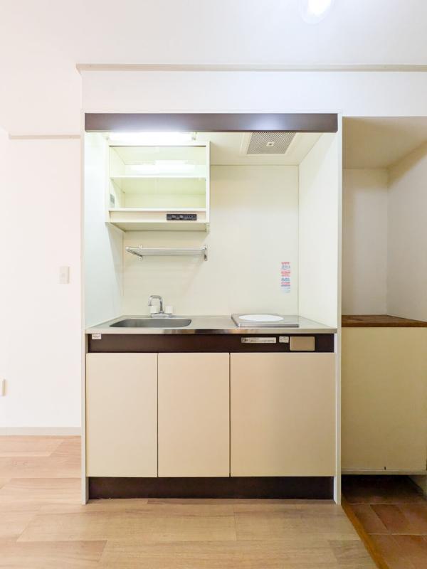 国領アパートメント2階 玄関