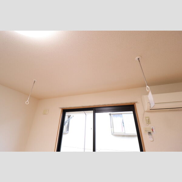 グランシャリオ202号室 室内物干し