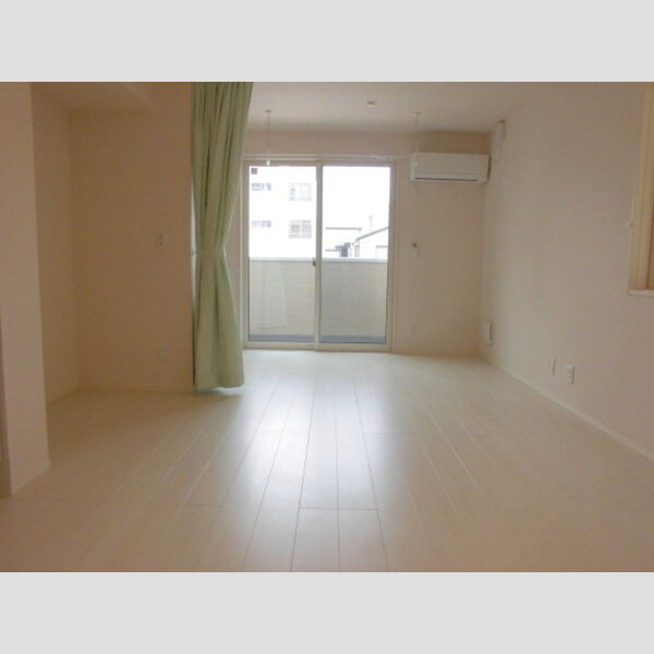 ヴィラ北越谷 洋室