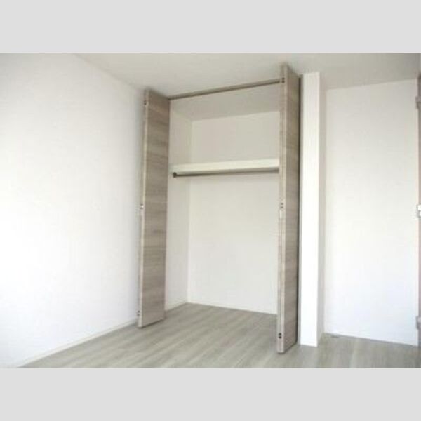 フォレストウッド　A棟105号室 洋室