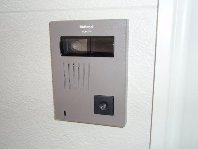 メゾン・ド・ソレイユ 玄関インターホン