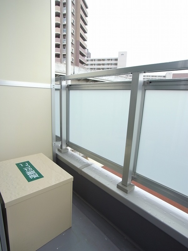 リブリ・フラムドール1階 バルコニー