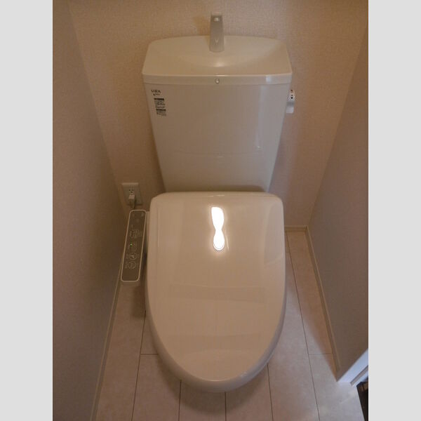 ラテル306号室 温水洗浄暖房便座