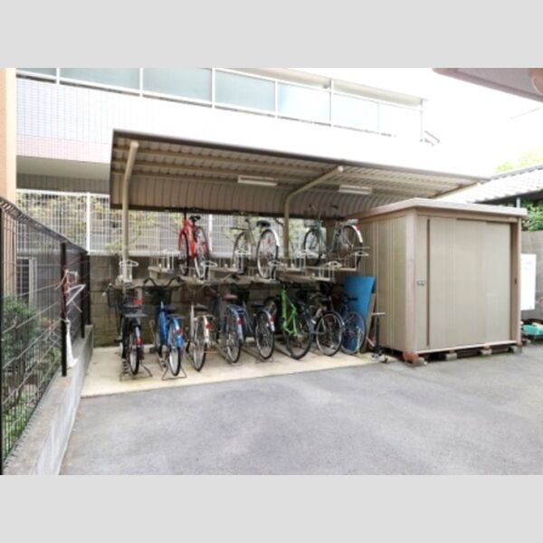 エスペランサM 駐輪場