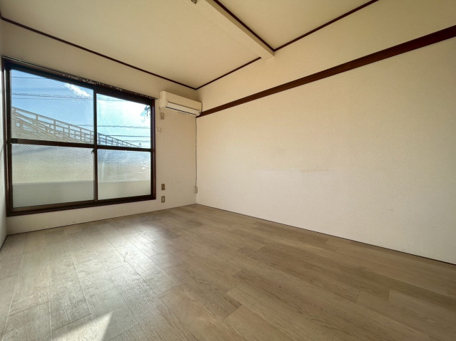 デュエット樋ノ爪2階 和室は洋室にリフォーム済みです