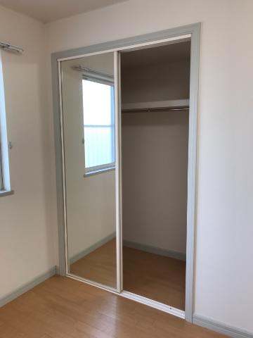 サン・エクセラン101号室 収納