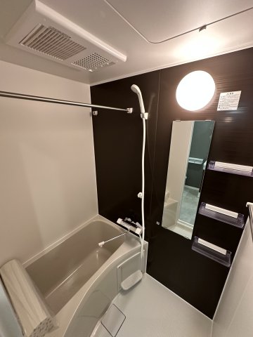 ベイルーム橋本Grande102号室 ※2号室