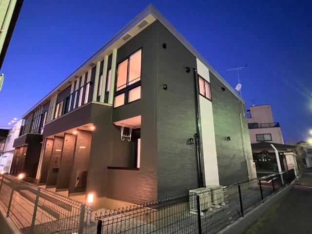 Ｍｏｎｓｈｅｒｉ（モンシェリー） 外観写真（夜）