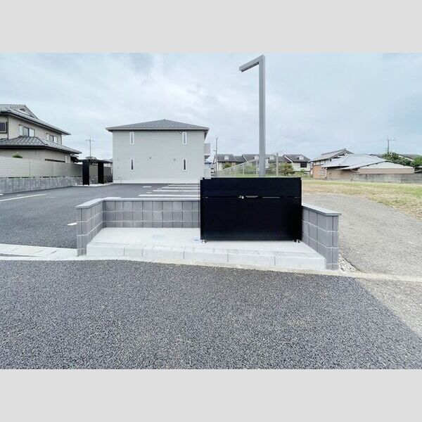 アルベラータ101号室 ゴミ置き場