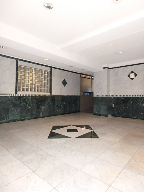 ガラ・シティ大崎4階 ロビー