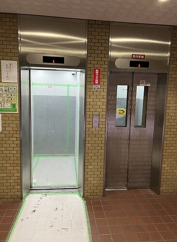 ダイアパレス根岸6階 エレベーター　※2026年3月の写真