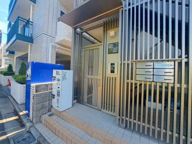 グリーンパーク恵比寿南2階 エントランス