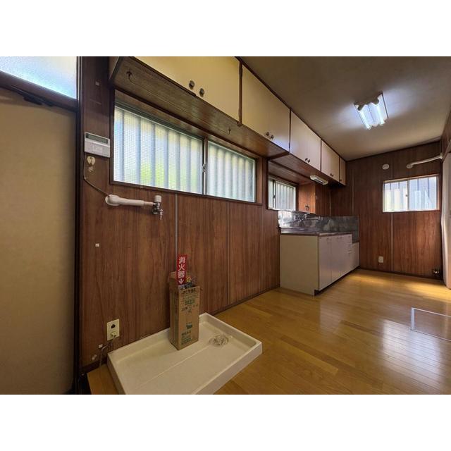 練馬区早宮１丁目戸建 １階1号室 室内洗濯機置場、勝手口あり便利！