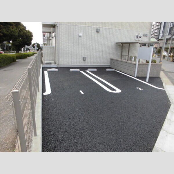 サンカーズ　Ⅱ 駐車場