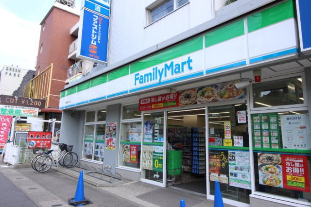 ワコーレリバーサイド多摩川Ⅱ311号室 ファミリーマート中野島北口店