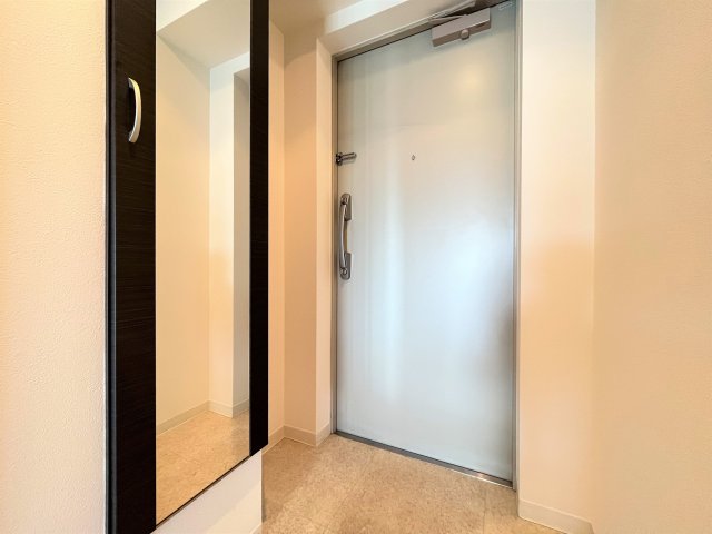 レノンストリート 玄関