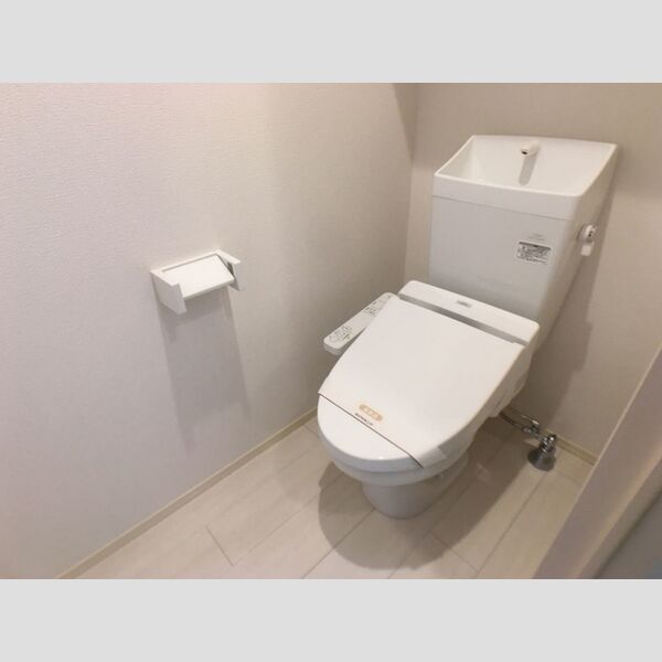 ファミーユ　恵 温水洗浄暖房便座