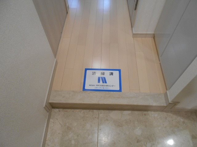 グランド・ガーラ横濱山下町9階 玄関