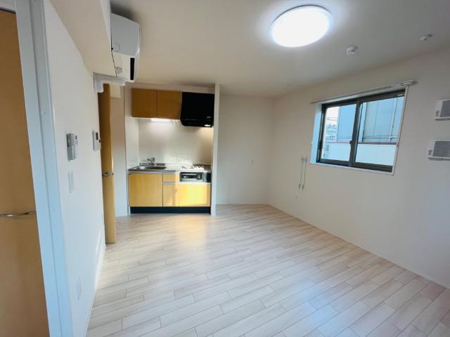 ＤＩＭＯＲＡ北千住　-ディモーラ北千住-201号室 リビング