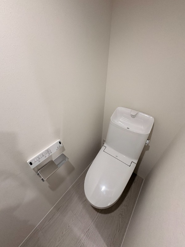 LEGALAND桜新町ANNEX1階 トイレ