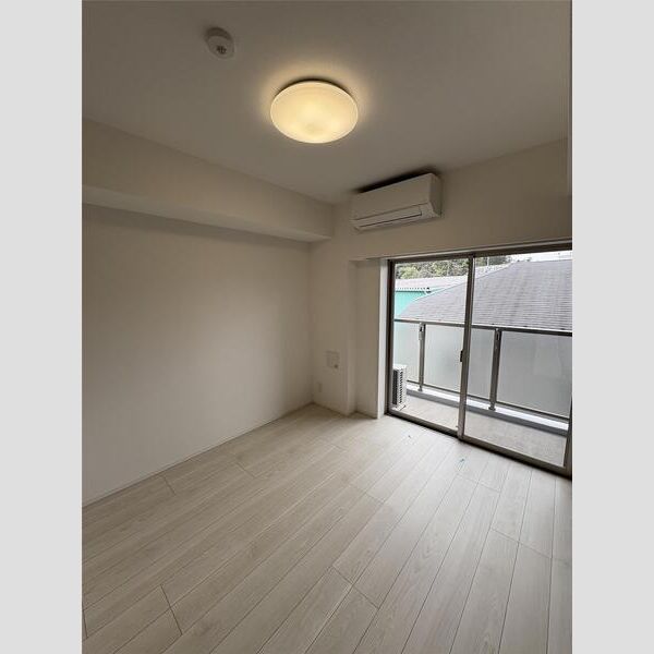 MAXIV横浜青葉402号室 リビング