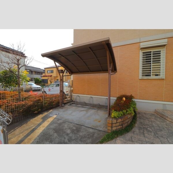 ラフィナート　Ⅲ 駐輪場