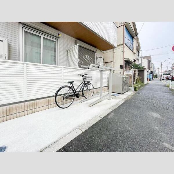 アヴァンスお花茶屋 駐車場②