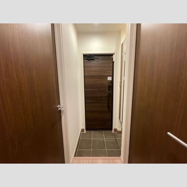 ルリアン綾瀬Ⅱ103号室 玄関