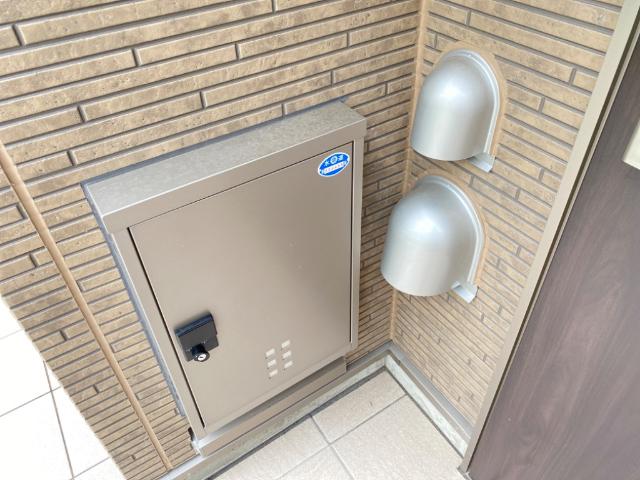 キャトルセゾン105号室 宅配BOX