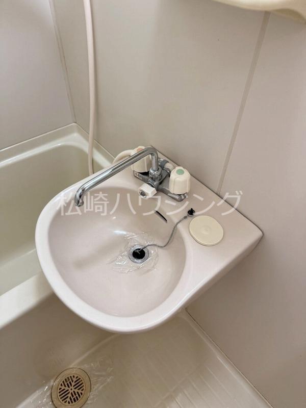 ランドブリッジ中野Ⅱ2階 洗面