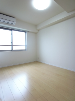 シャイニング7階 null