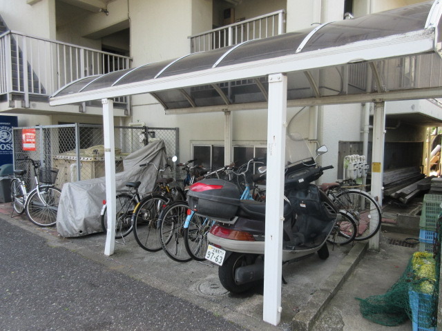 田頭マンション0301号室 共用設備1