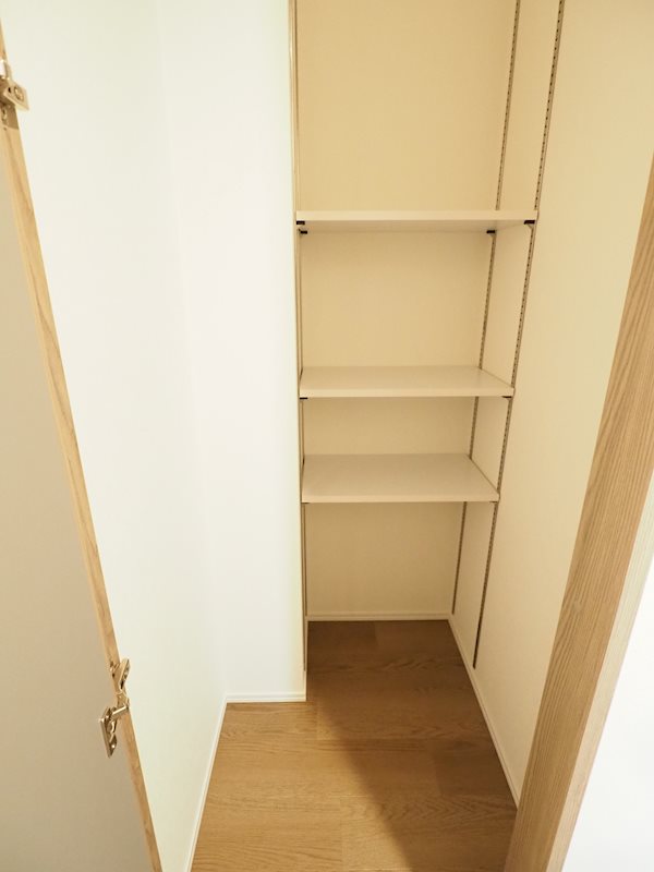 レジディアタワー上池袋（タワー棟）12階 収納