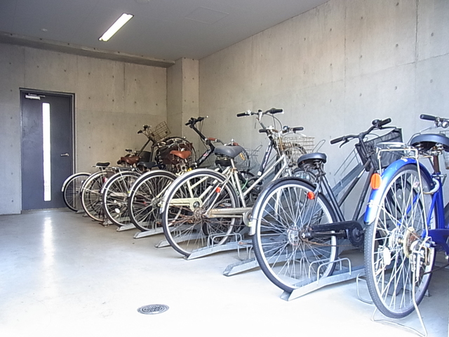 リヴァージュ湘南茅ヶ崎0406号室 駐輪場です