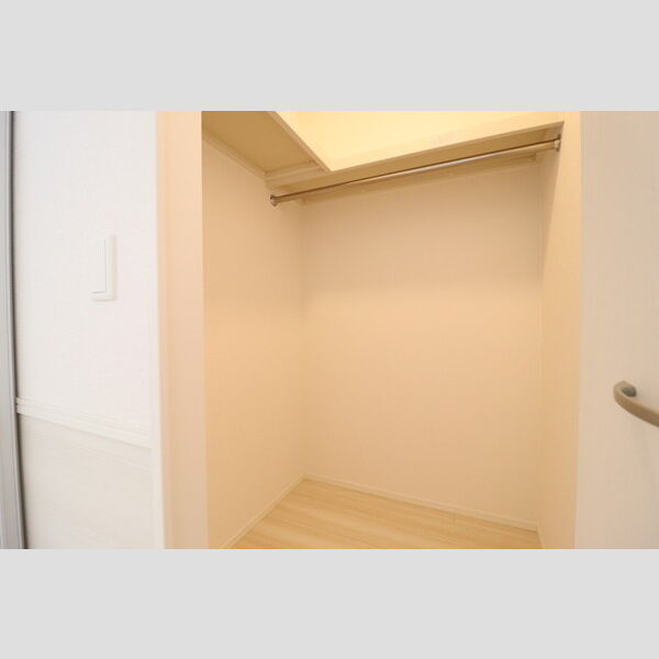アヴァンスお花茶屋 ウオークインクローゼット