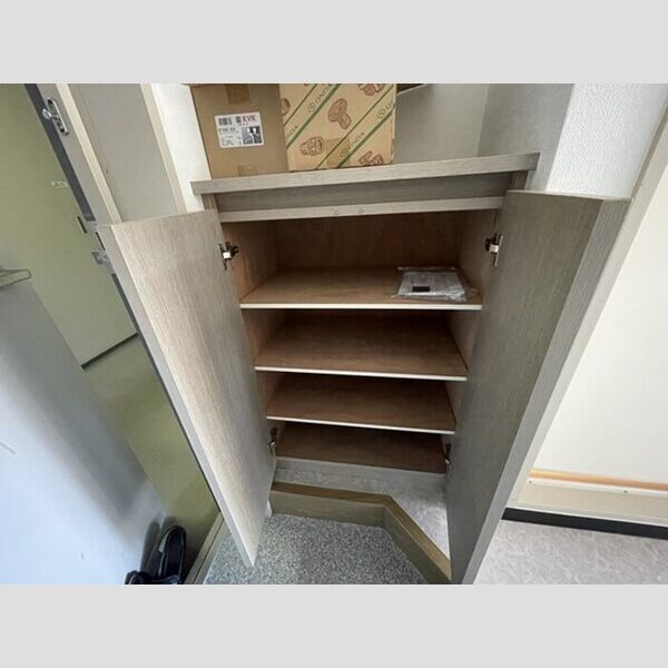 コンフォール小泉702号室 同建物別部屋の参考画像