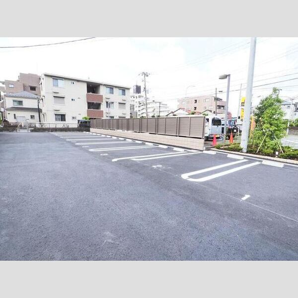 ビアンカ日吉Ⅲ 敷地内駐車場