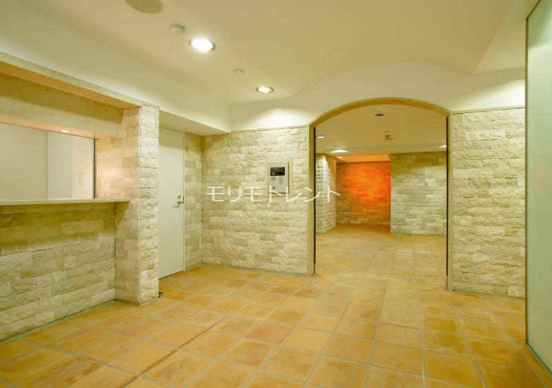 カスタリア銀座7階 エントランス