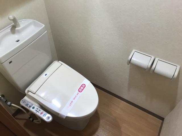 パイン・フィールド　 シャワー付トイレ