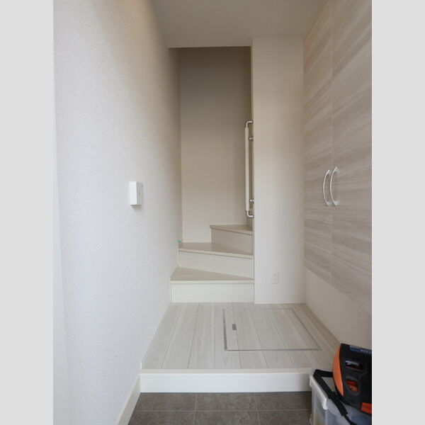 フェリーチェ　A棟 玄関