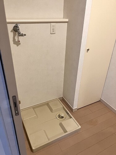 グランシティ上用賀 洗濯機置場　※前回募集時2025年3月の写真