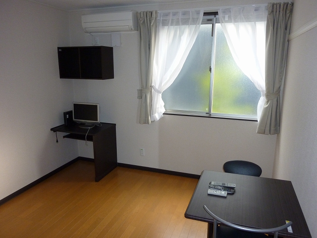 レオネクストタウンコート石塚 テーブルは折り畳み可能です