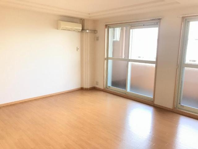 グローリー　パレス リビング