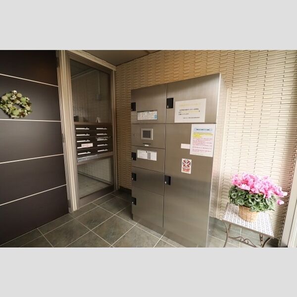 ラ・エスペランサ 宅配BOXと郵便BOX