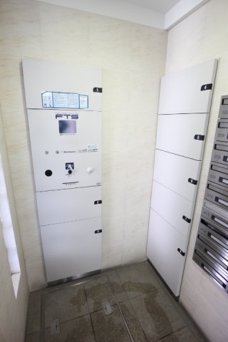 プライムアーバン西荻窪Ⅱ405号室 宅配ボックス