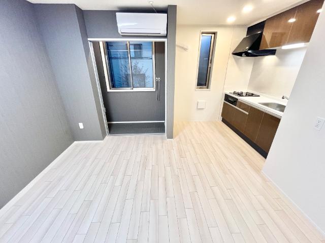 ククナＳＯ202号室 リビング